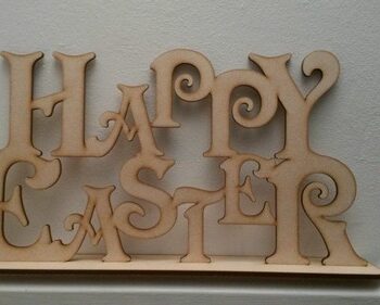 Happy_Easter_plinth