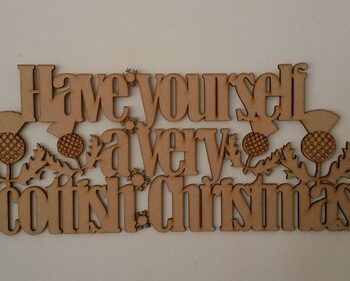 scottish_christmas_with_thistles