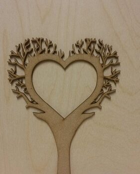 heart_shAOED_TREE_with_centre_heart