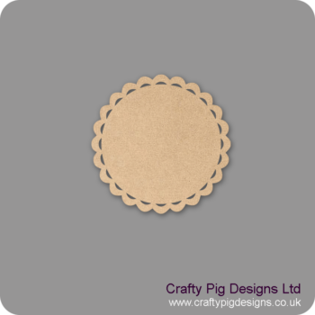 circular-plaque-with-scalloped-edge