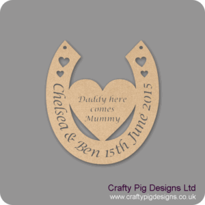 personalised-horseshoe-with-heart-daddy-here-comes-mummy