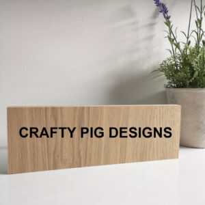 19mm Freestanding Oak Veneer Size 3 Plaque (30cm x 10cm)