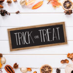 Foamboard Printed Sign – Trick or Treat – black with oak border